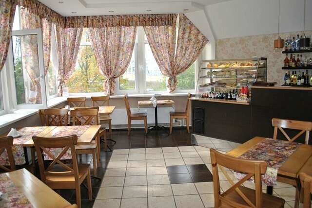 Гостевой дом Тихий дворик Ивангород-8